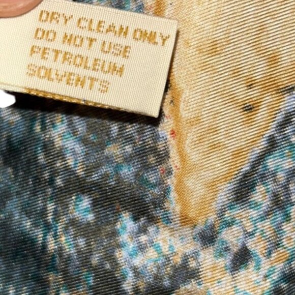 TSIAKIRIS Greece 100% silk abstract art hand rolled sewn vintage scarf - Picture 4 of 9